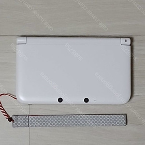 닌텐도 3DS XL 화이트 정식발매