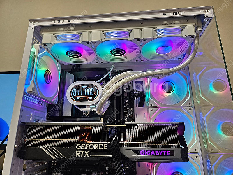 7950x3d, b650 wifi, rtx4080 su...--2