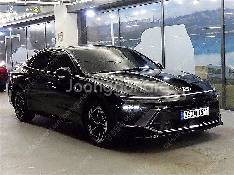 16,898 km 24년형 쏘나타 중고 디 엣지 DN8...--0