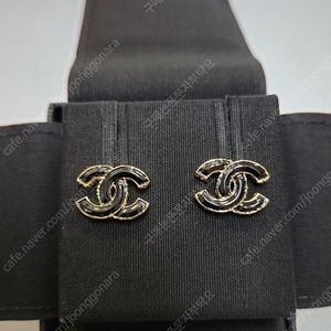 샤넬 CC 블랙 귀걸이 미개봉