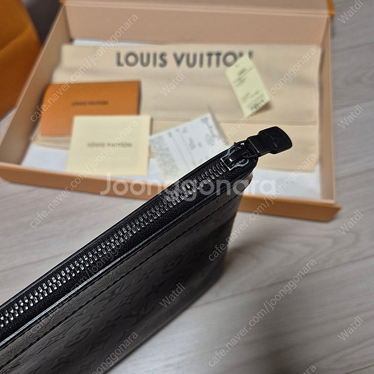 루이비통 포쉐트 모노그램 쉐도우 블랙 M62903 클러...--6