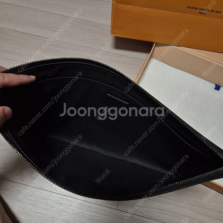 루이비통 포쉐트 모노그램 쉐도우 블랙 M62903 클러...--9