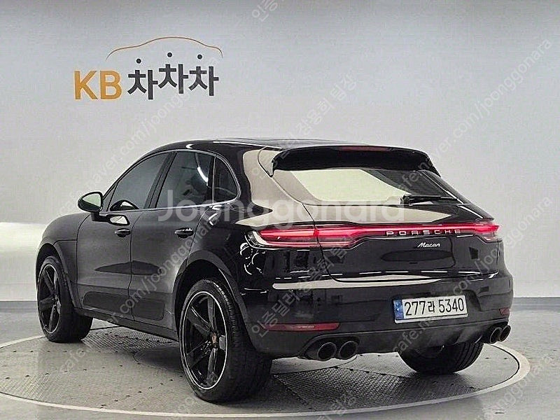 포르쉐 마칸 중고차 할부가능 검정색 2021년식 67,...--3