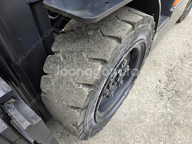 두산 D30S-5 중고지게차｜사이드쉬프트 장착｜엔진 밋...--8