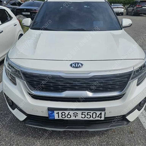 셀토스 중고차 셀토스 중고 가격 중고 셀토스 기아중고차 흰색 2020년식 49,808km 가솔린 1.6 터보 4WD 노블레스 중고자동차