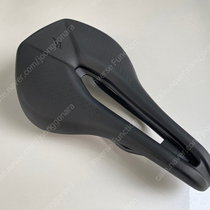 스페셜라이즈드 파워 안장 143mm 판매합니다