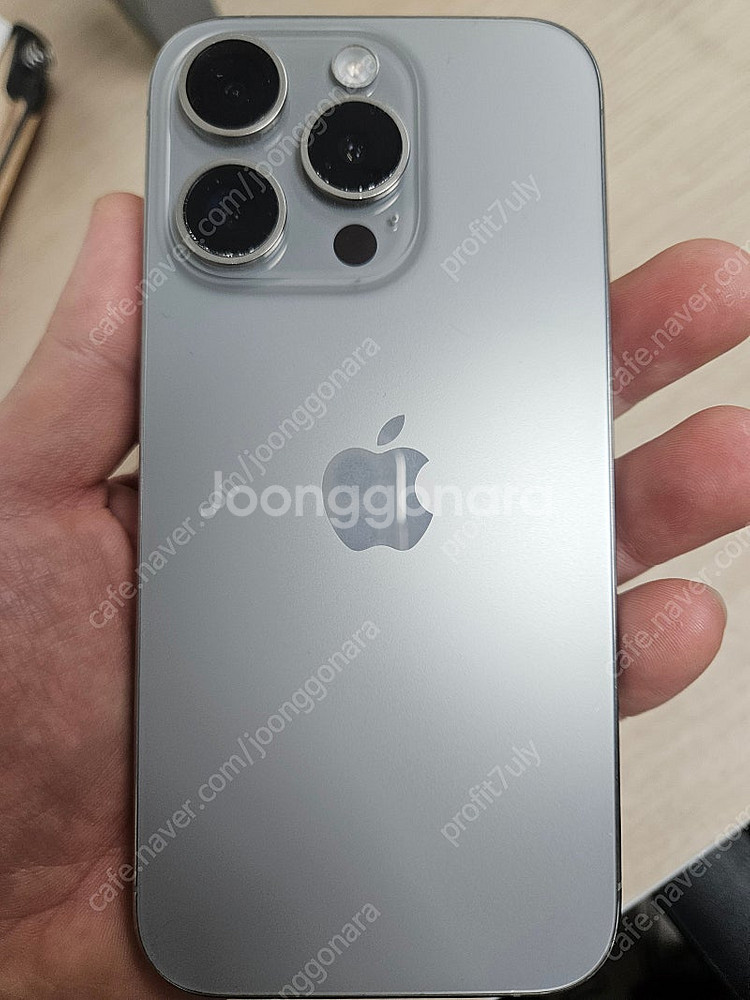 아이폰 15 프로 256GB 내추럴티타늄 자급제--1