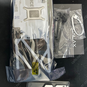 갤럭시 GALAX 지포스 RTX 5070 Ti EX GAMER WHITE OC D7 16GB