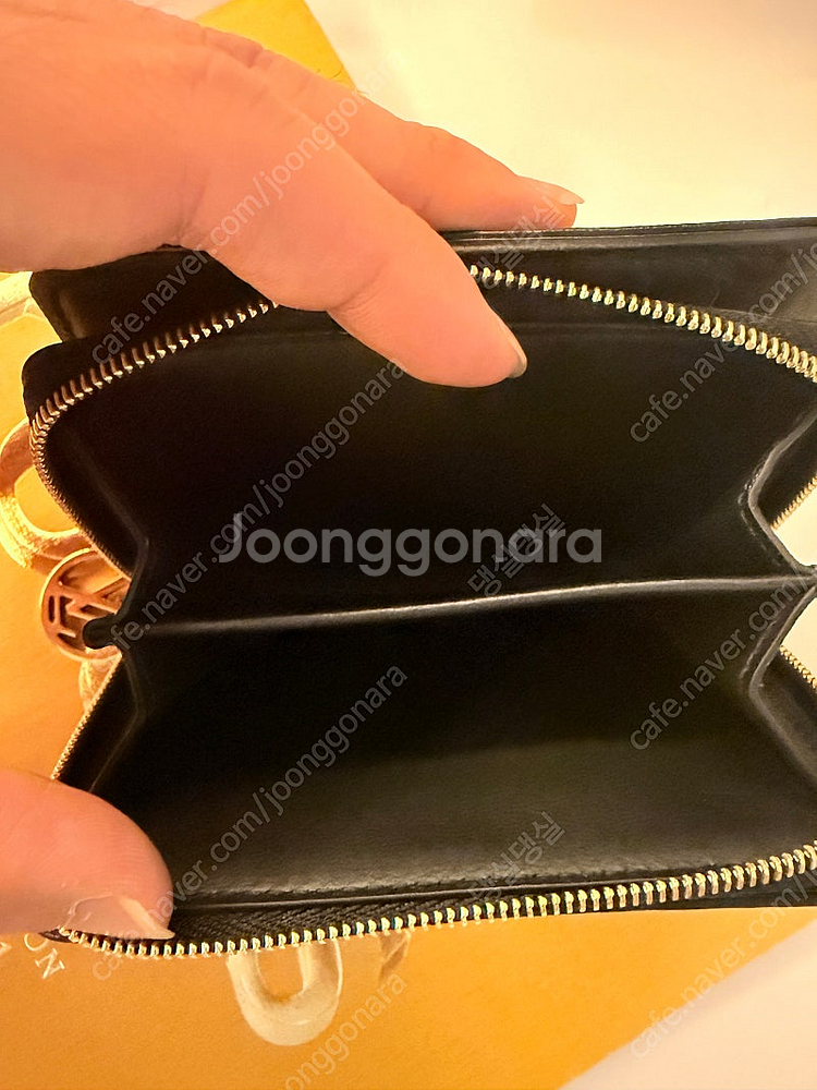 루이비통 루 월릿 블랙 지갑--2