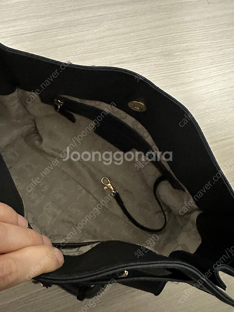 마이클코어스 해밀턴 미디움 5만--2