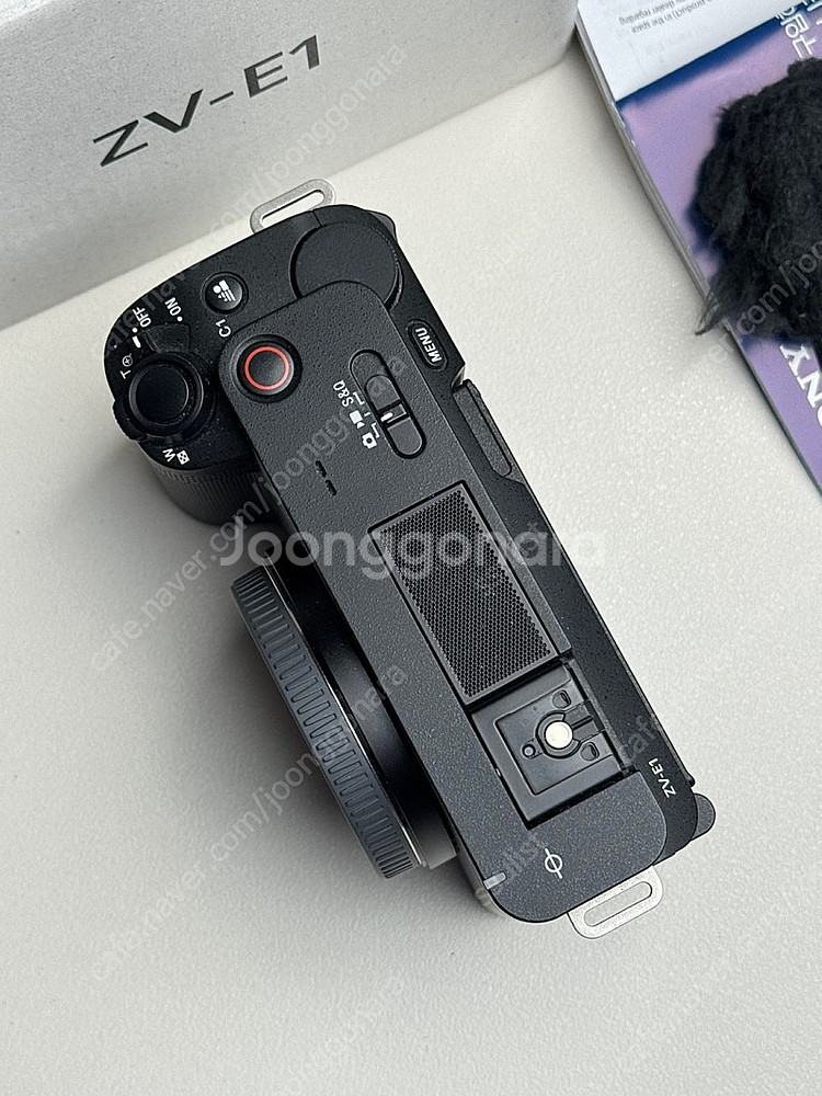 소니 ZV-E1 , A7M2 , 35.8 , 탐론 28...--4