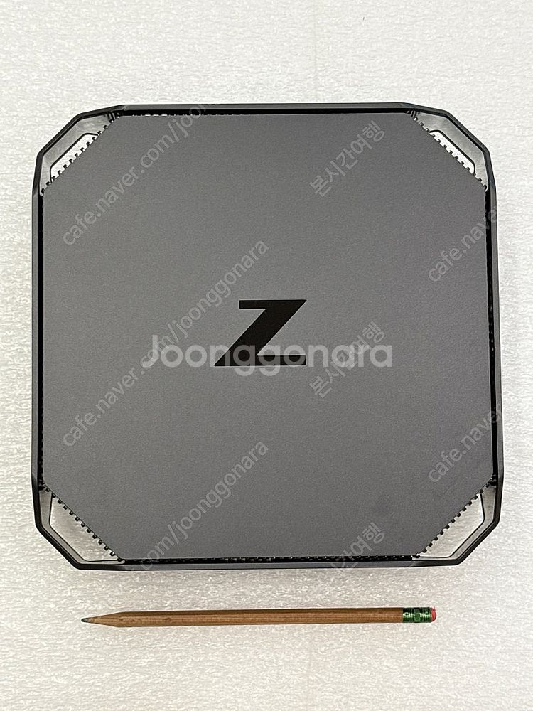HP Z2 mini G4 Xeon E2274G NVMe...--0