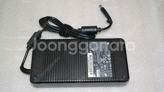 HP Z2 mini G4 Xeon E2274G NVMe...--5