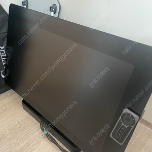 Wacom Cintiq pro 32 태블릿 모니터
