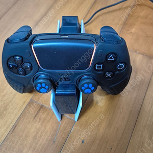 플스5 (PS5) 듀얼센스 블랙 + 소니정품 멀티충전 거치대