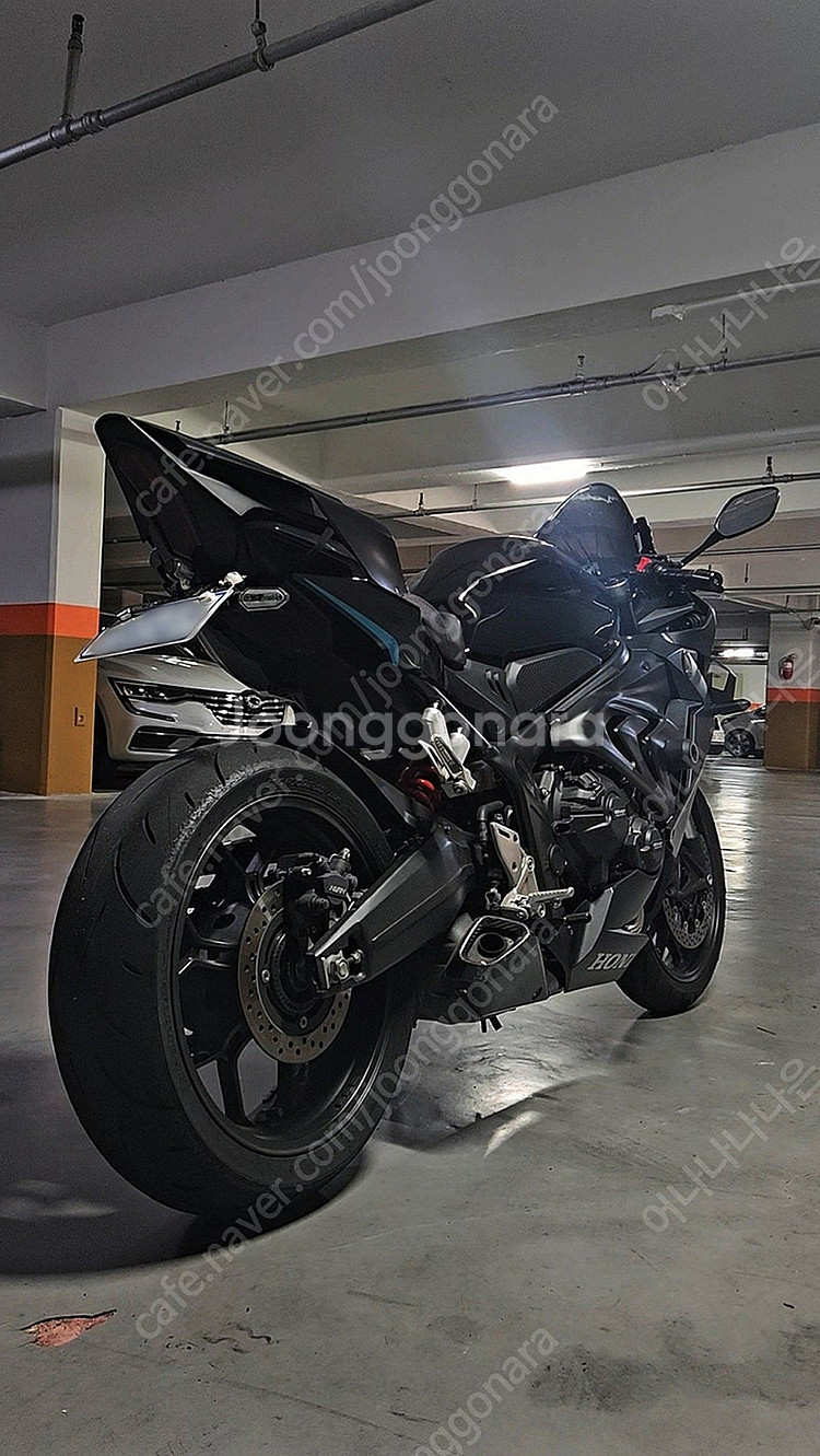 Cbr650r 2023년식 판매합니다--2