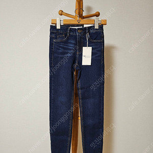 [새상품] ZARA TRF 미드라이즈 스키니 진 EU32