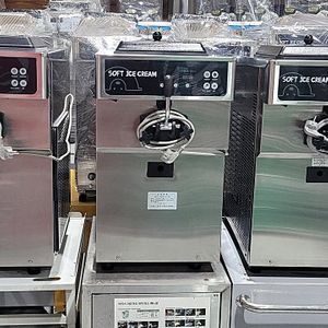 투썸 빽다방 소프트아이스크림기계 요거트아이스크림기계 아이스트로 ssi151tg isi151tgn 중고 최대전시장운영 전국설치 isi161th isi271th ssi141tg s