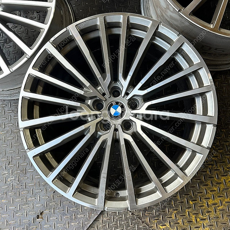 20인치 BMW G12 7시리즈 777M 정품 중고휠 ...--2