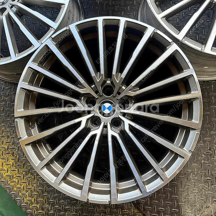 20인치 BMW G12 7시리즈 777M 정품 중고휠 ...--5
