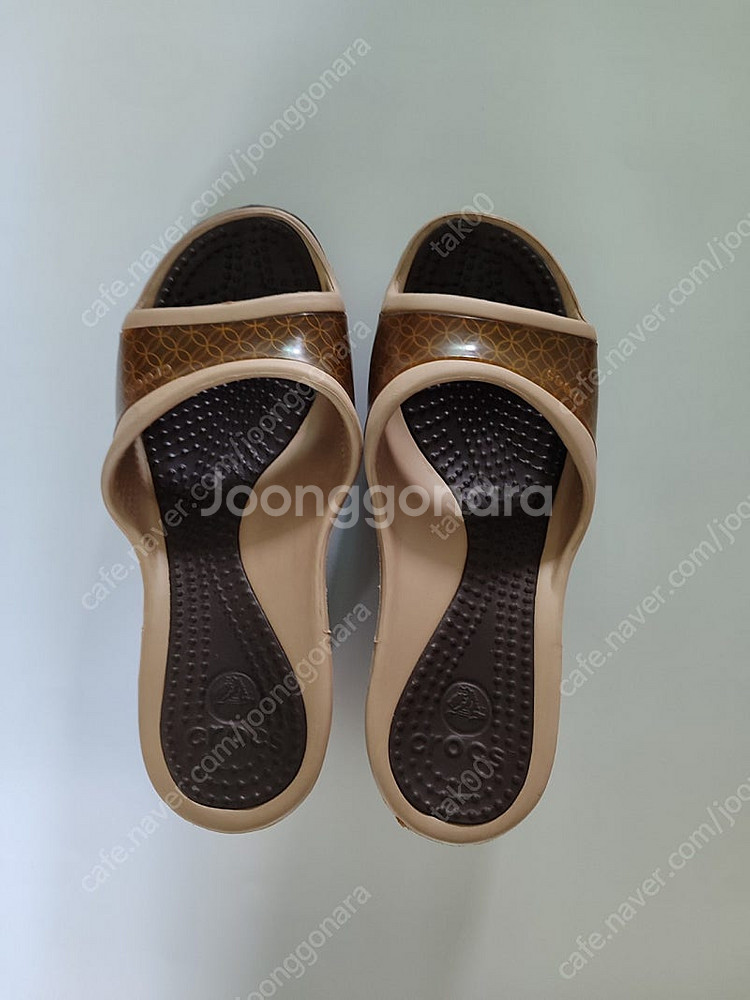 크록스 사사리 카디 웨지 w6 230 -235--4