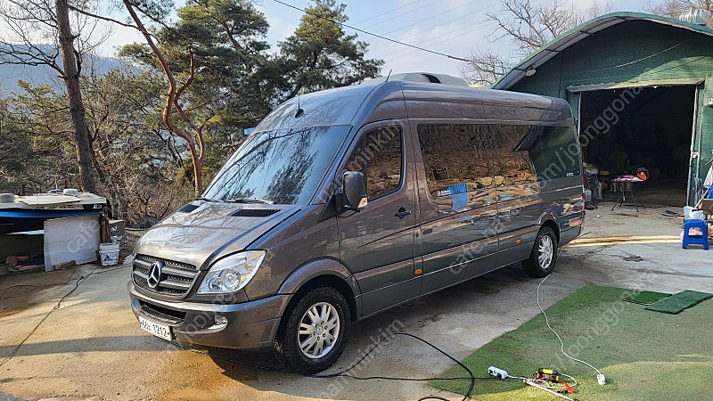 벤츠 스프린터 롱바디 캠핑카 겸 업무용 차량 팝니다 이미지
