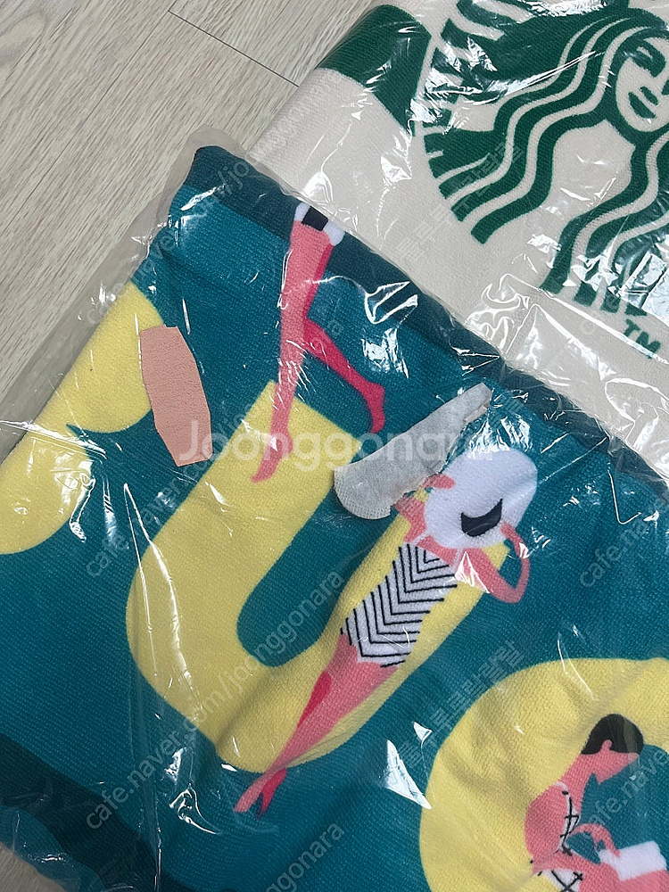 스타벅스 비치 타올 새상품 2개 일괄(택포)--3