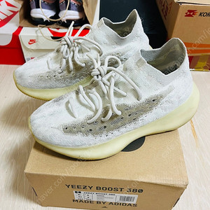 아디다스 이지부스트 265