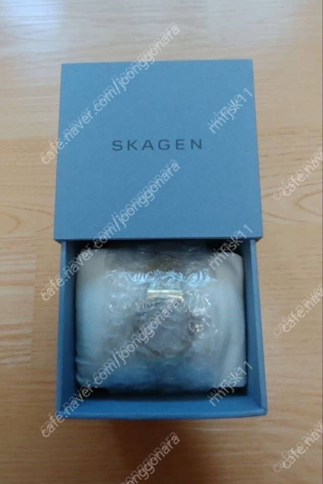 까르뱅 cv602burnv 40mm, 스카겐 358SGGD 골드 레이디스 메탈 시계 팝니다(가격내림).--5