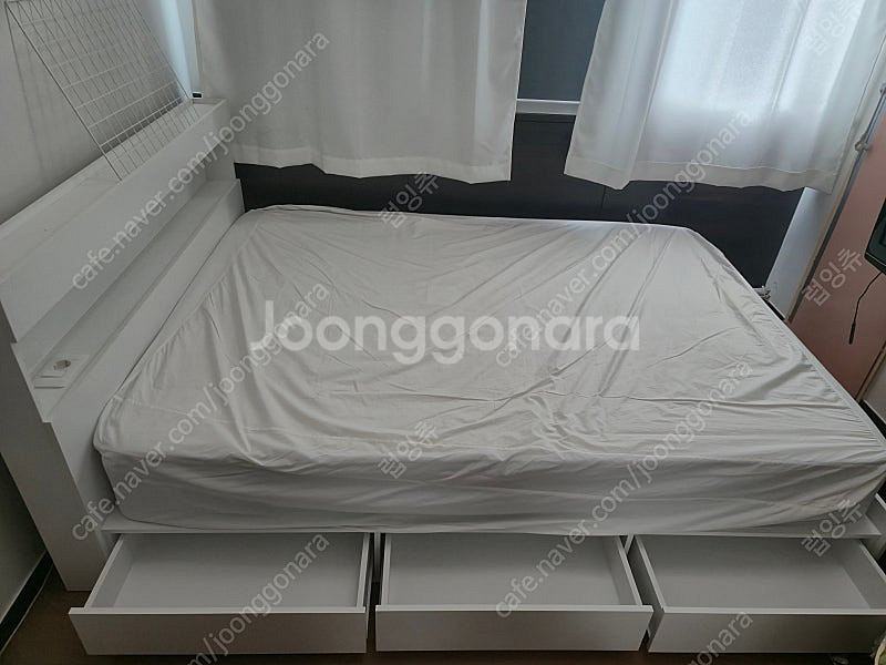 HYUDO 휴도 프리미엄 퀸 매트리스 + 화이트 원목 프레임 거의사용하지 않은 새제품 판매합니다--1