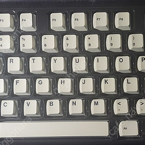 크림색 키캡 팝니다.