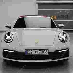 포르쉐 911 중고차 할부가능 흰색 2023년식 6,192km 카레라 카브리올레 중고차카페