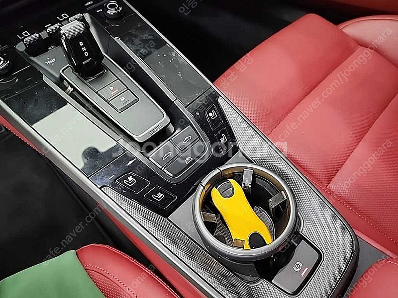 포르쉐 911 중고차 할부가능 흰색 2023년식 6,1...--9