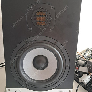 EVE AUDIO SC207 (20만원)