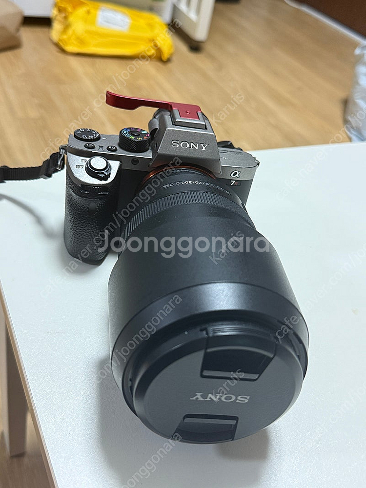 소니 A7r2 + 70-300팝니다 오늘만 130--8