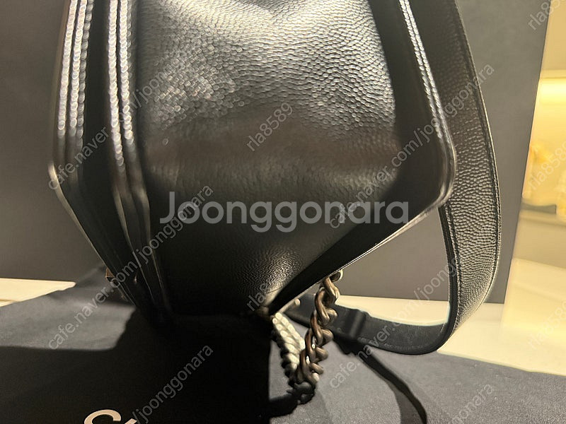 샤넬 보이백 미듐 빈티지은장 블랙캐비어--3
