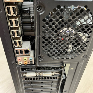 컴퓨터+모니터 ( i5-760 잘만컴퓨터본체 + 삼성 23인치 모니터 13만원