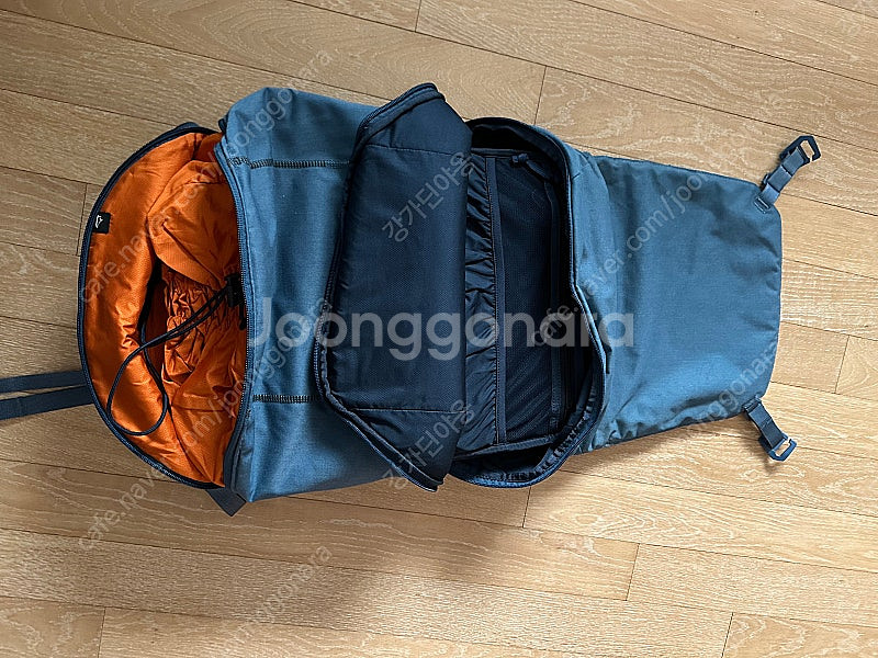 툴레 베아 백팩 25L 라이트네이비 운동용 가방--3