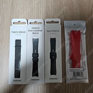 갤럭시 워치 스트랩 20mm M/L 미개봉 일괄 판매 합니다.