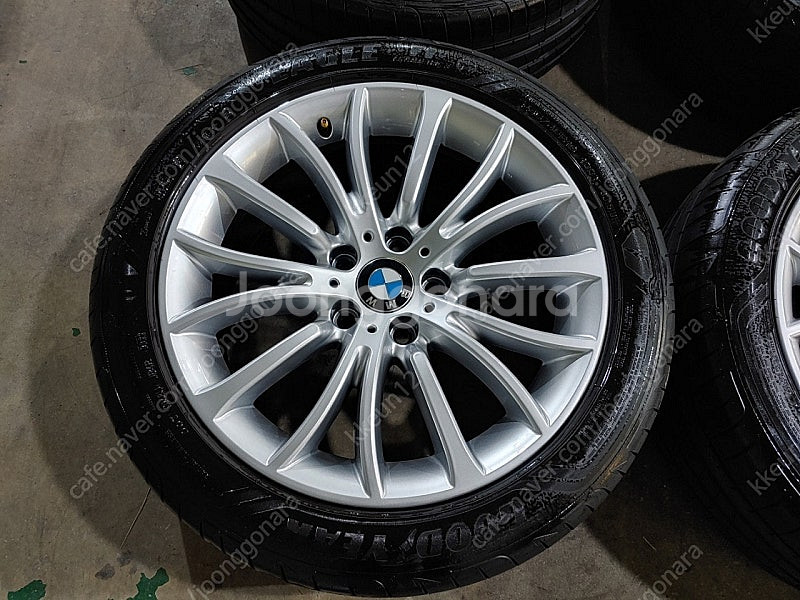 [판매] BMW F10 럭셔리 18인치 정품 휠타이어--3