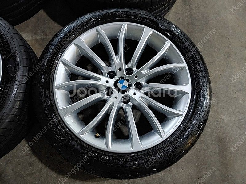 [판매] BMW F10 럭셔리 18인치 정품 휠타이어--4