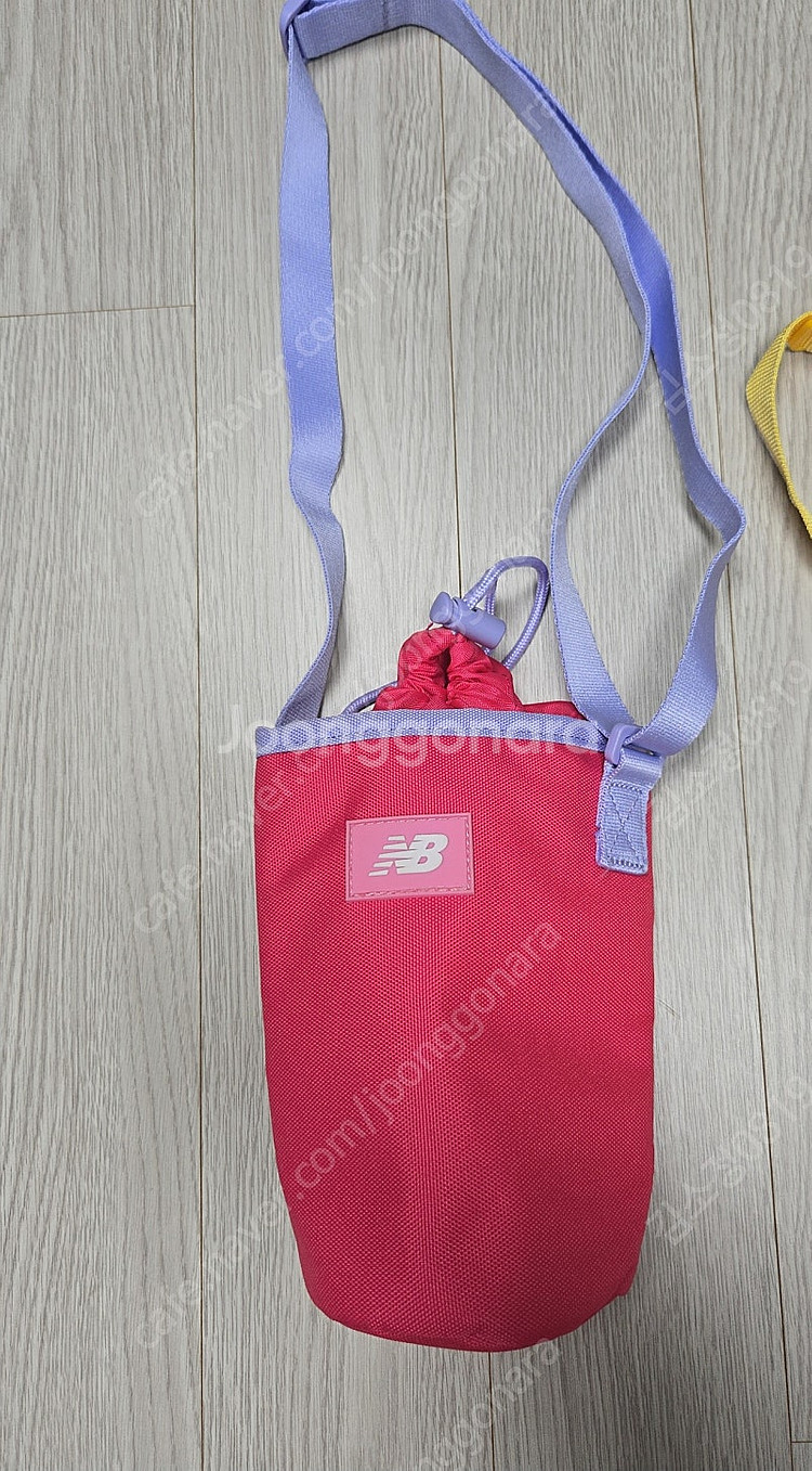 뉴발란스키즈 물병보냉 크로스가방+루니 툰 보냉크로스--1