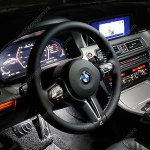 BMW m핸들 판매합니다 (f10 5시리즈/ali구입/열선진동X)