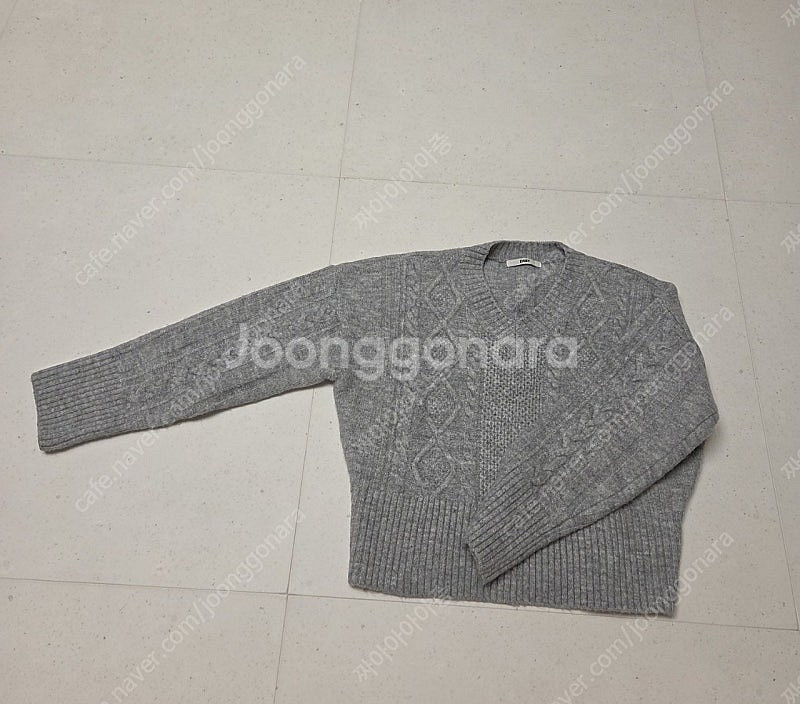 zisby 크롭니트--0