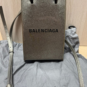 발렌시아가 폰홀더백 정품