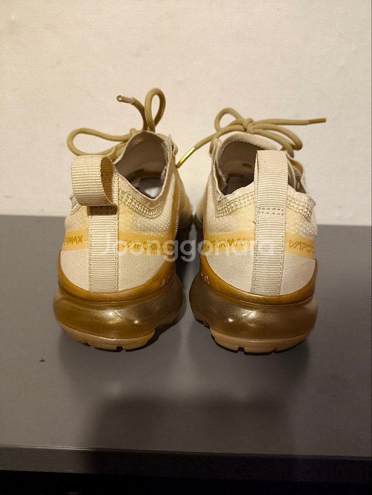 250mm 나이키 베이퍼맥스 골드--4