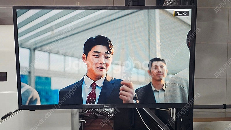 32인치 LG TV 32LM561CBNA+구글 크롬캐스...--9
