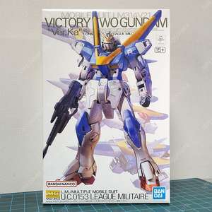 반다이 MG 1/100 V2건담 Ver.Ka