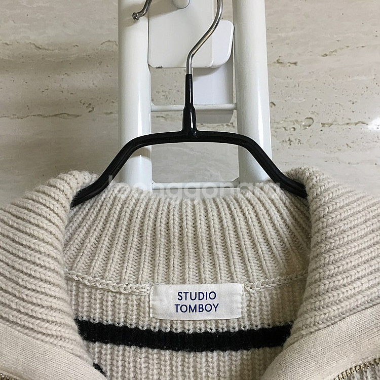 스튜디오톰보이 22fw 스트라이프 하프집업 풀오버 fr...--1
