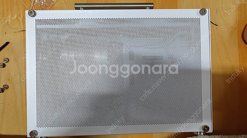 라이젠 7800X3D + RTX5070 SFF 본체 팝...--1